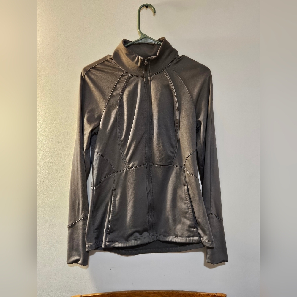 08- Apana zip up